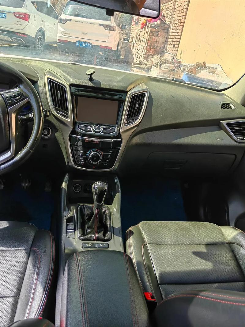 老款长安cs75图片(老款长安cs75内饰图片)