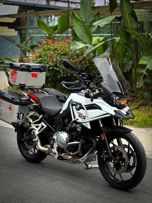 【宝马750gs摩托车,宝马750GS摩托车用爱德王子哪款机油好】