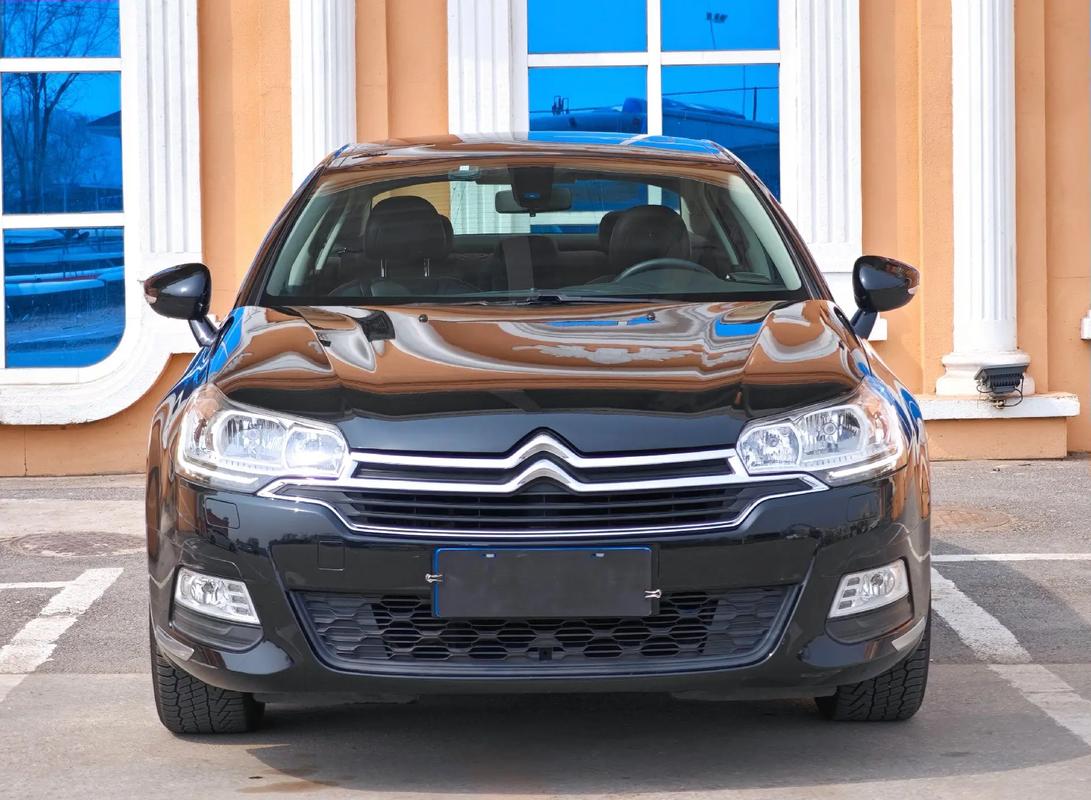 雪铁龙c5最低价多少 雪铁龙c5估价