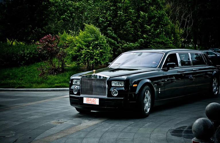 十大加长版豪车图片 全球最豪华加长车